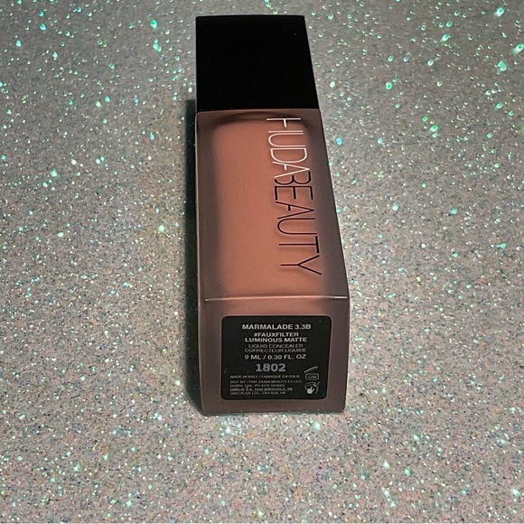 Huda Beauty Faux Filter Concealer in MARMALADE 3.3BNEW - Picture 6 of 7